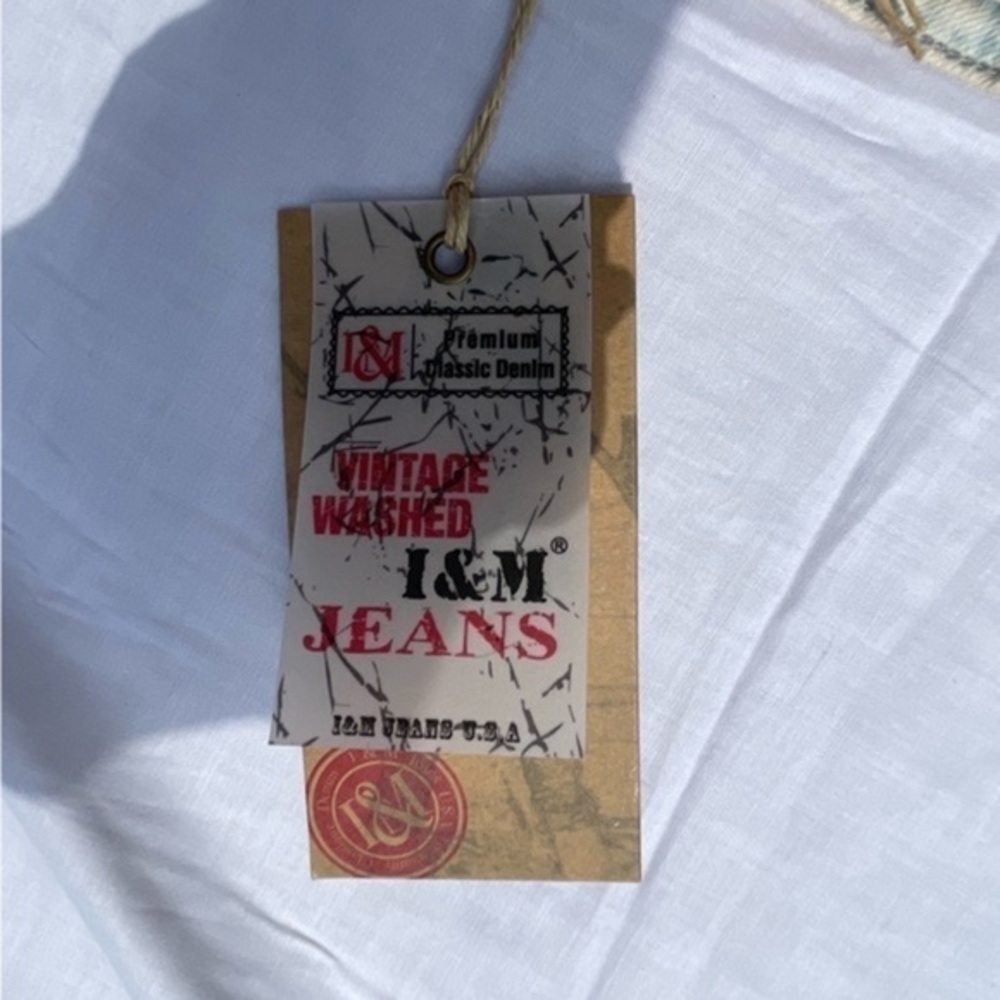 New Acid Wash Jean Shorts - Picture 6 of 8